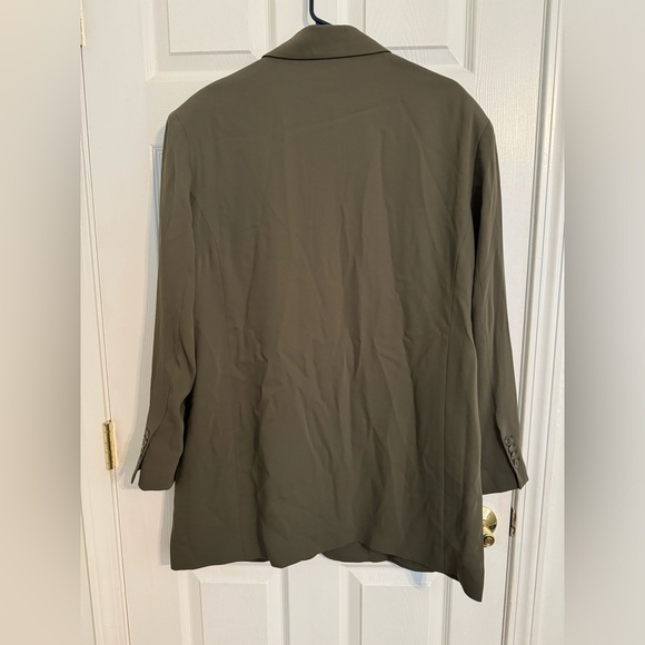 Oversized Boyfriend Blazer - Picture 3 of 3